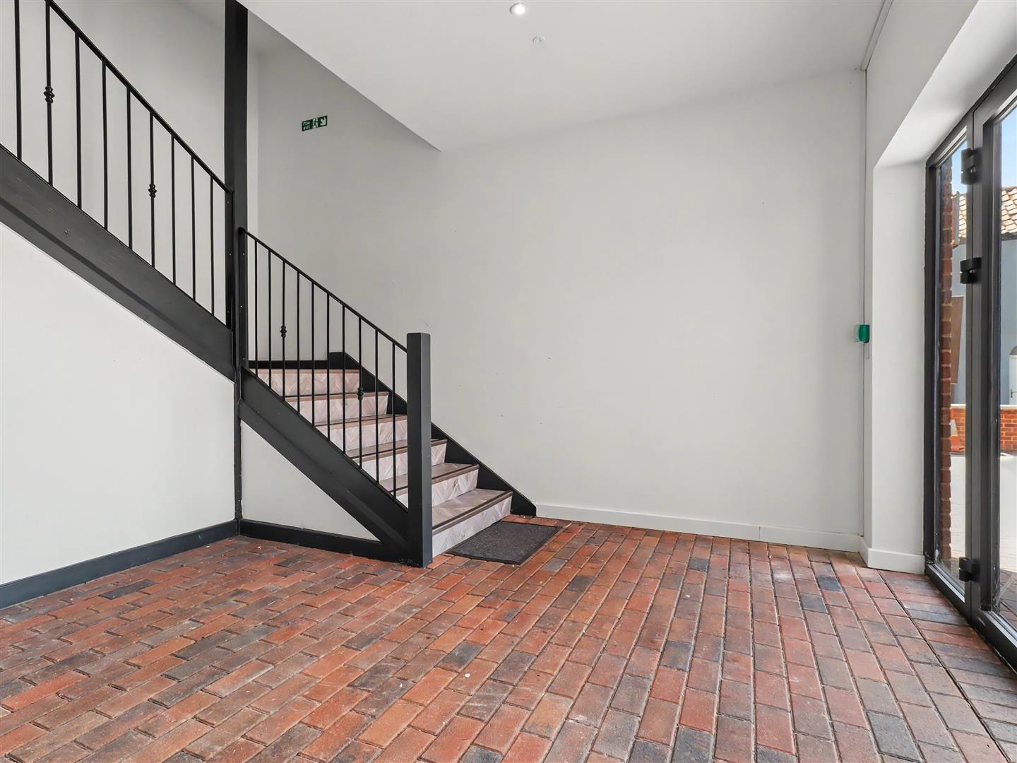 Property Image fe7e38bc-79b7-4c72-969a-bf141a195e64