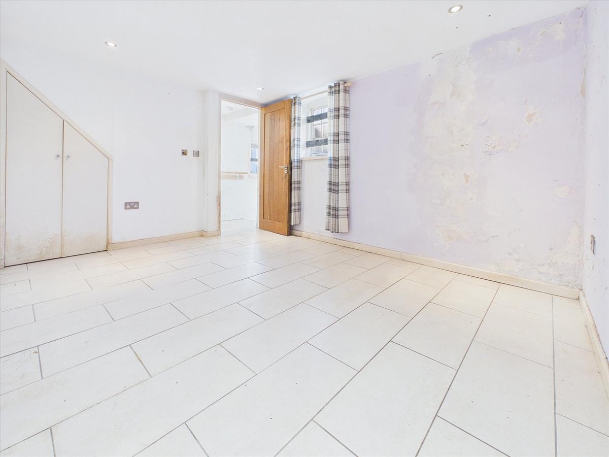 Property Image fe8ef02e-92ef-40d3-99b6-4dd41b2706f4