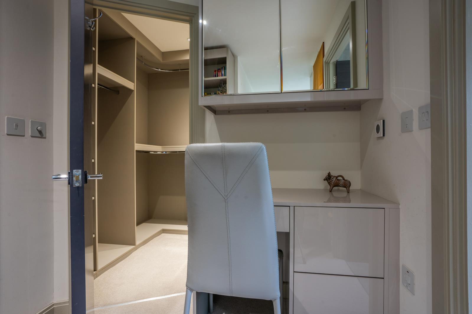 Property Image fe8fb590-95bb-48ec-b9c0-439f076fb9a3