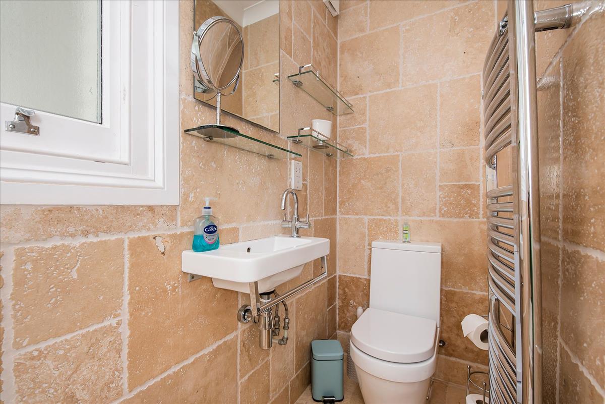 Property Image fe9a2833-0145-4648-8d24-a59a0c09496f