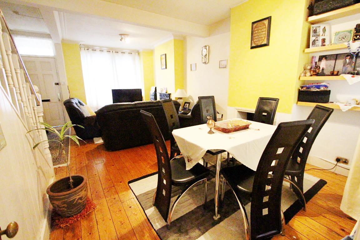 Property Image fea4b8d0-e25c-4b73-b5df-3b93758c3111