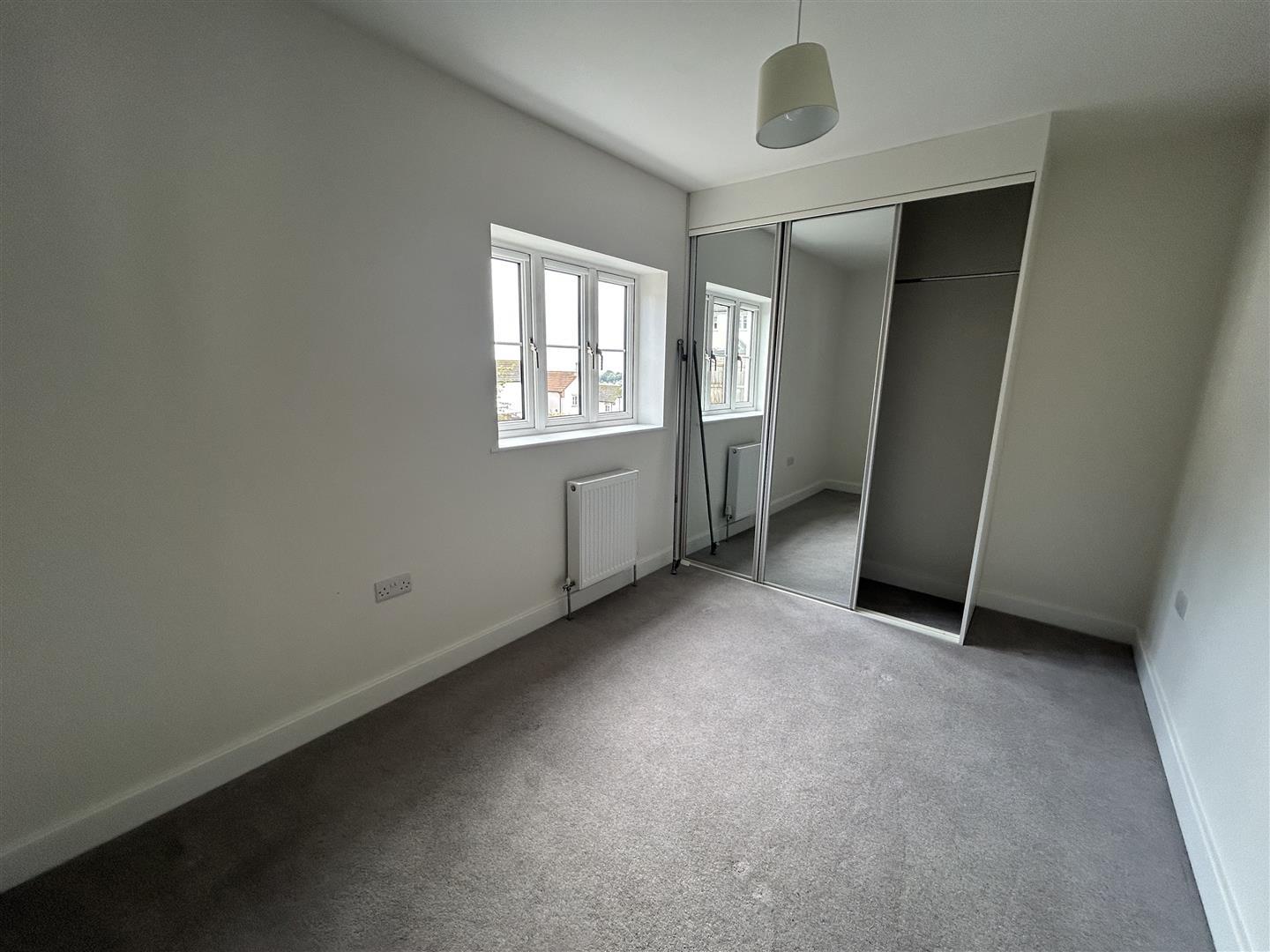 Property Image fea7e7db-38ad-42e1-a0cd-98dfa02a7a54