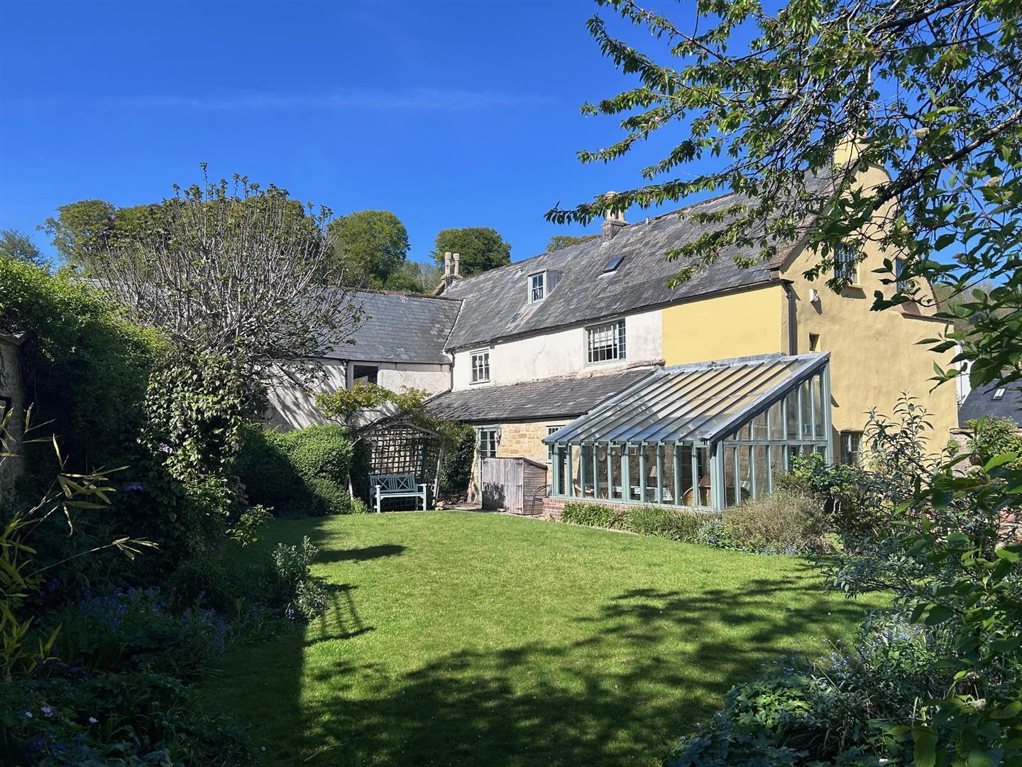 Property Image feb0c0d3-0adc-497e-8d29-187bf3ff9252