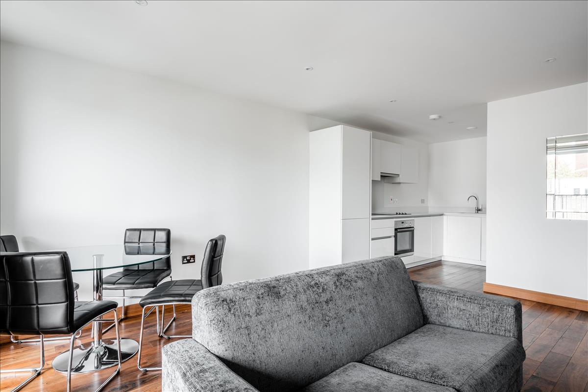 Property Image febc2da6-338f-46c7-a7ee-50005d911d8f