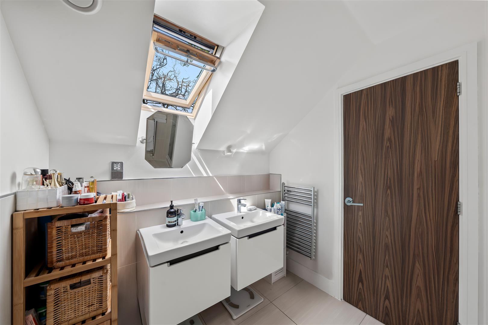 Property Image feccdb84-439b-4d91-b242-e78388de6e6f