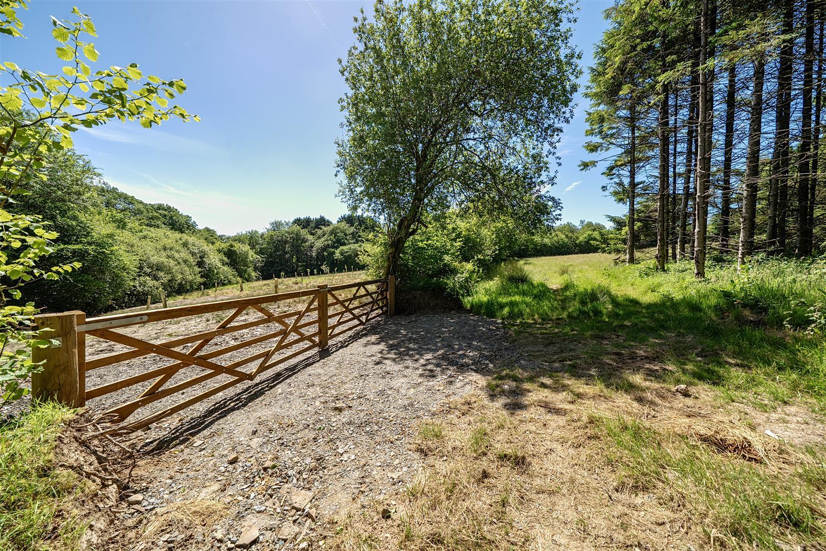 Property Image fed80db4-476f-4296-9f2a-dbbbedcdc8f4