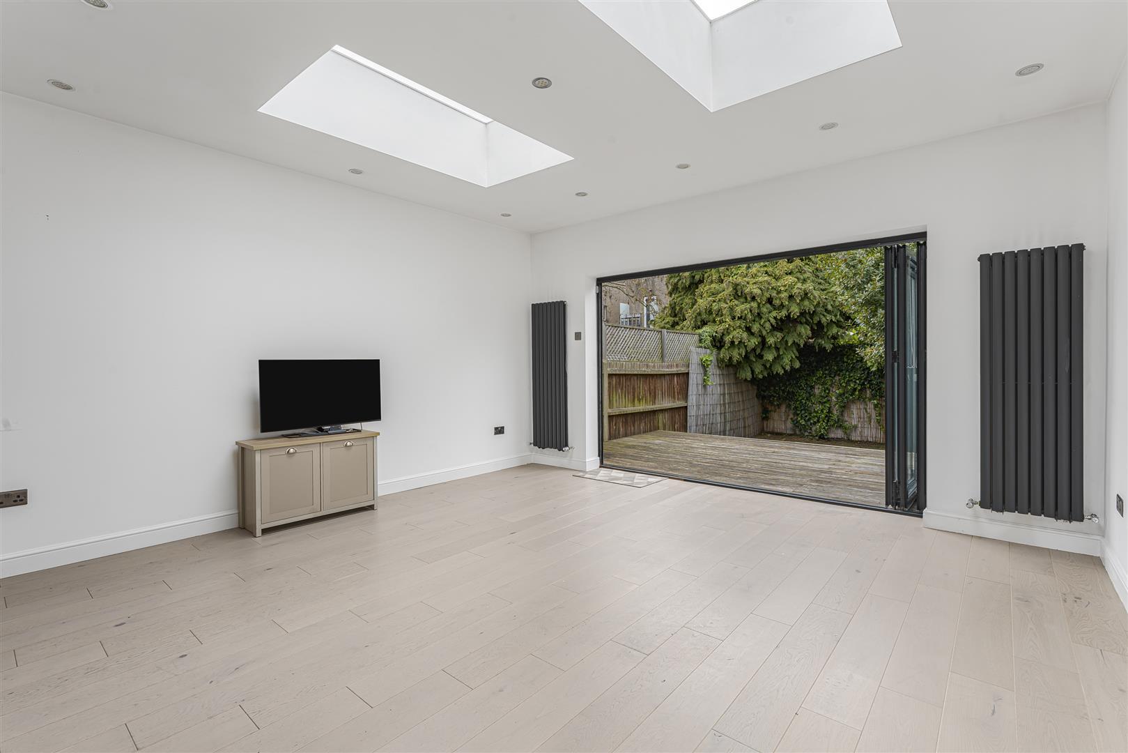 Property Image fed94593-7817-442a-b21d-5c7c921a15e3