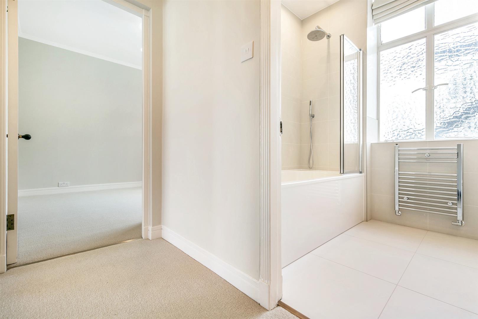 Property Image fef4b47b-1e84-4c38-a5f1-c7c2c5a2bc5f