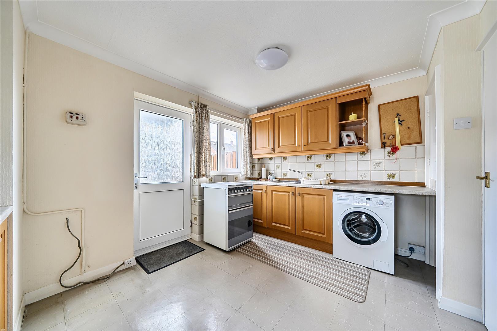 Property Image ff1e72b8-7ae8-42f3-b679-3ca0701342e7