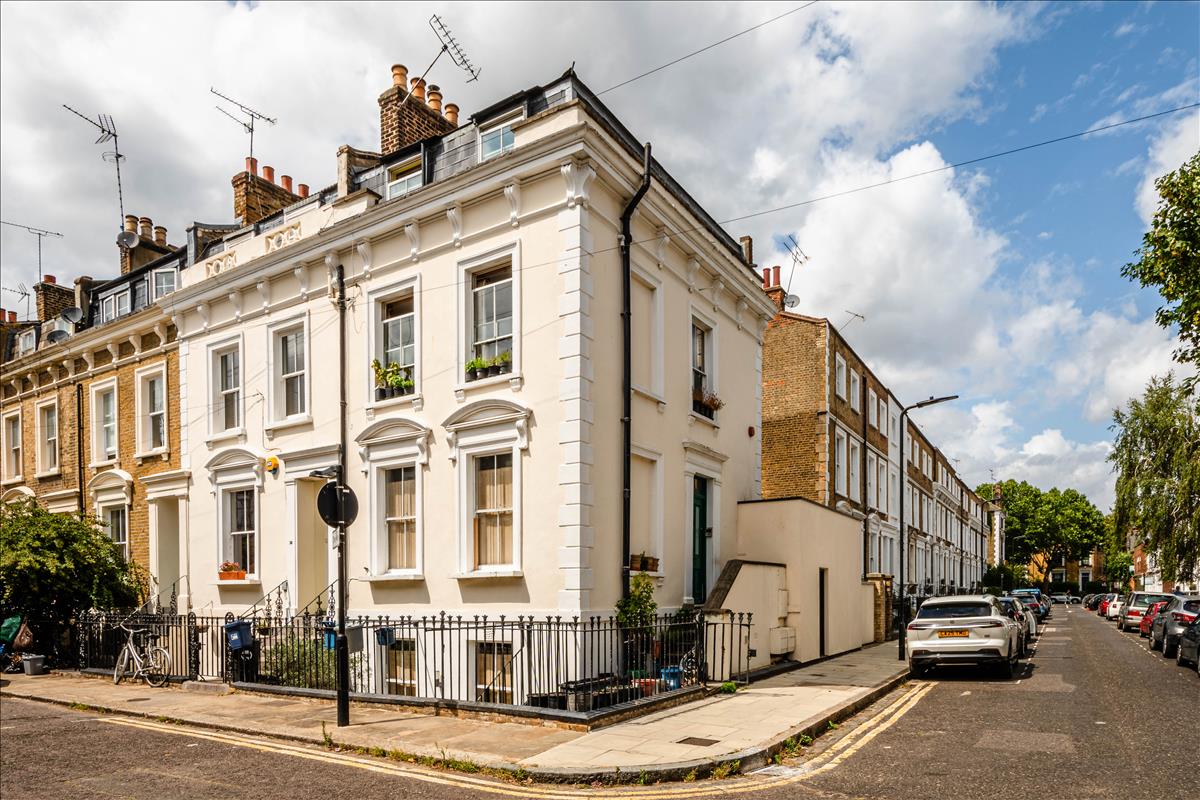 Property for sale, Warneford Street, E9. External