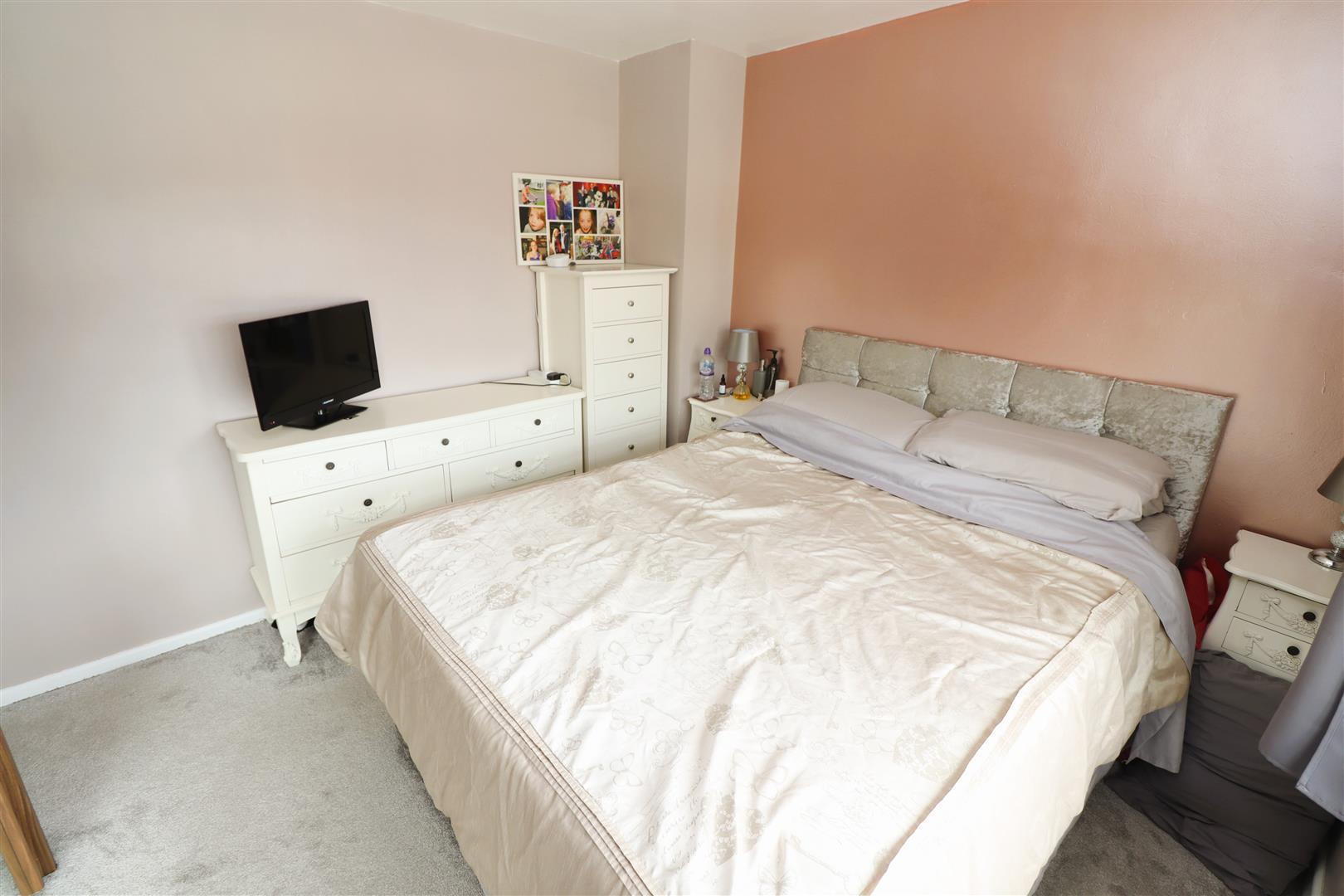 Property Image ff2e29d4-a0b3-4cb1-824b-36e41e44998a