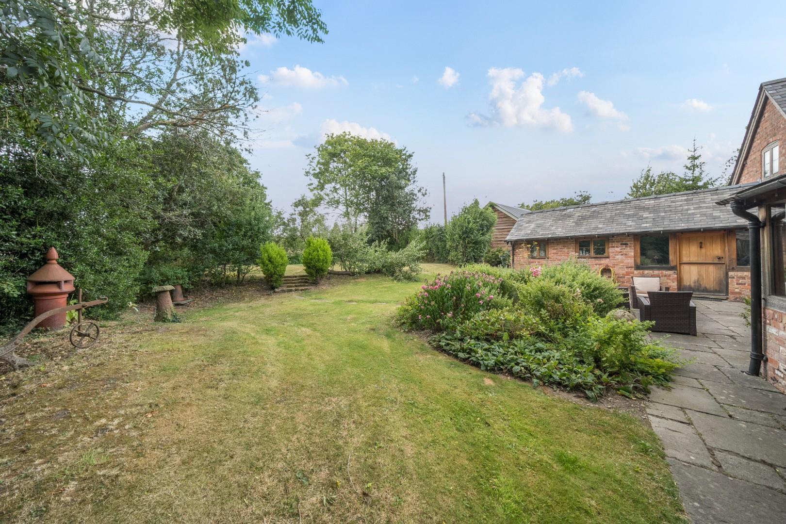 Property Image ff3e69ec-c94c-46b2-ac63-c451c3d03c4c