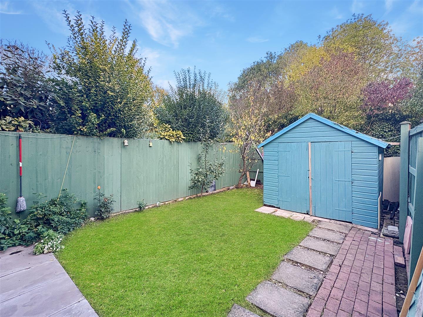 Property Image ff4de46f-6a90-469a-bc85-f8dda1642e7d