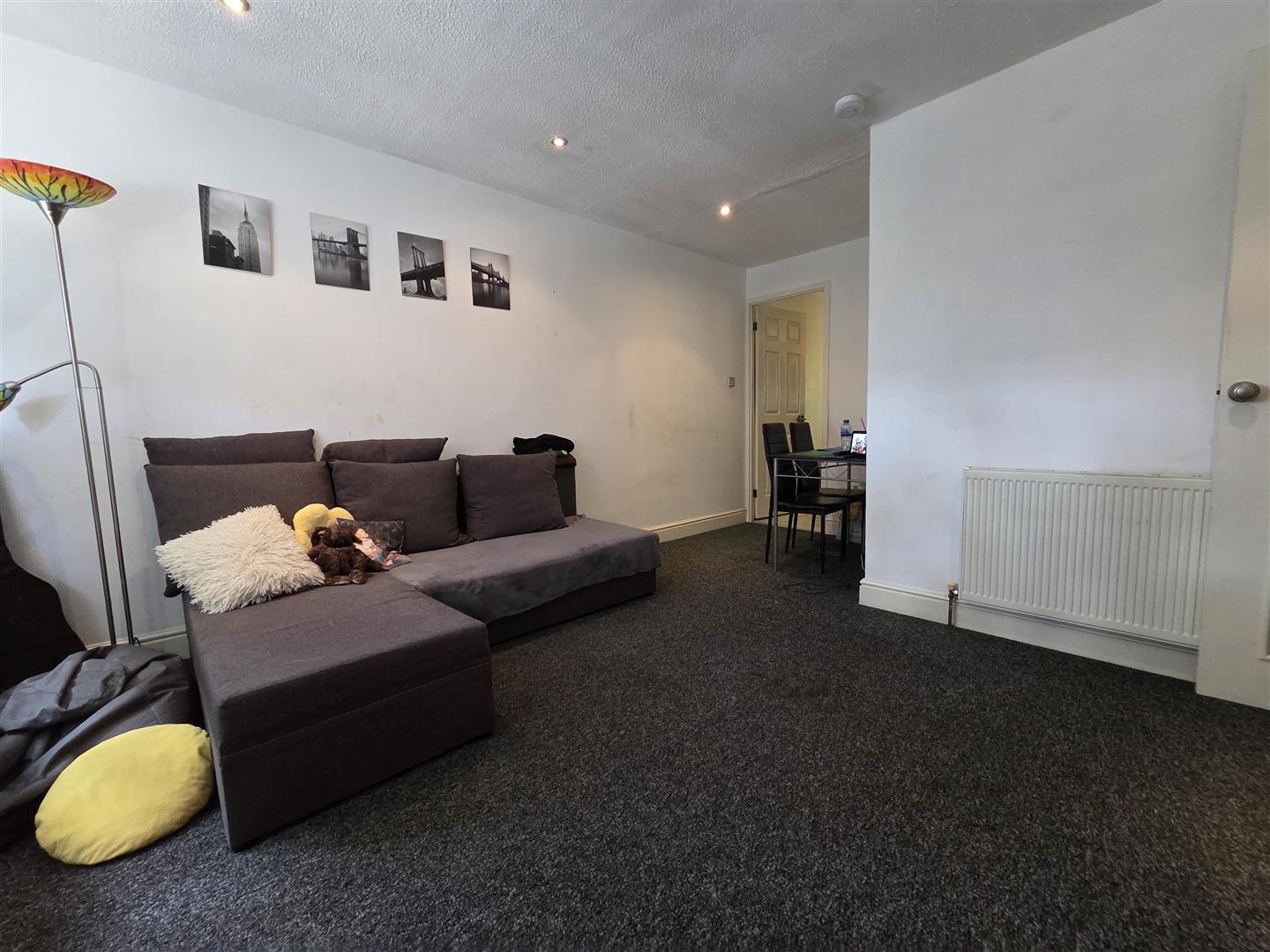 Property Image ff53372e-1f23-4f8a-8a7b-43e1cb2476e0