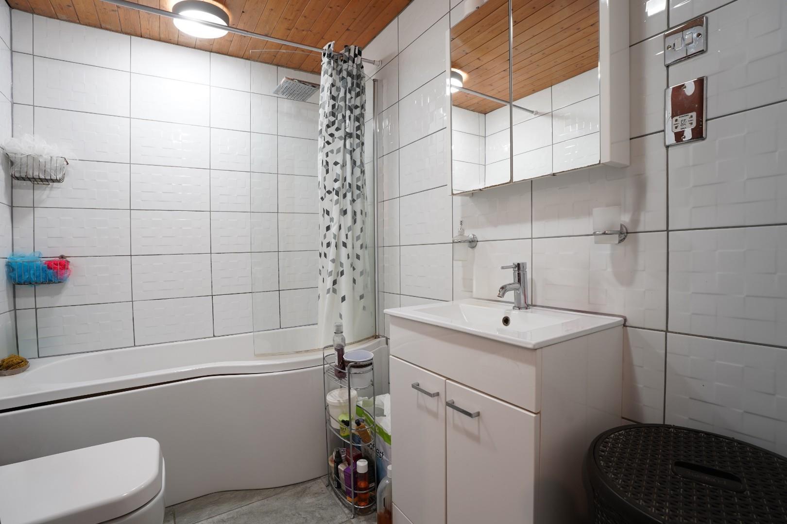 Property Image ff58a2f9-94c3-4ad5-acd9-afdb888bd1d4