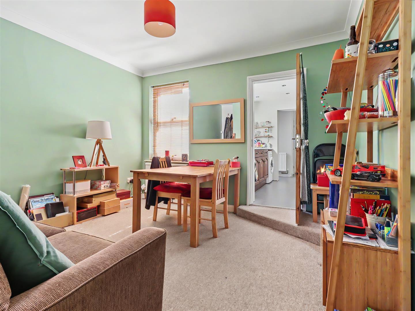 Property Image ff6009db-35b5-47e9-b896-03f38bf99867