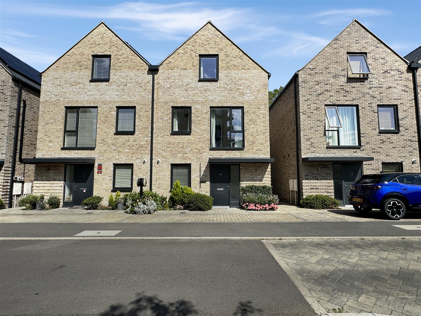 Property Image ff6680f2-de6a-4b2f-ad8a-e3a09d5413e3