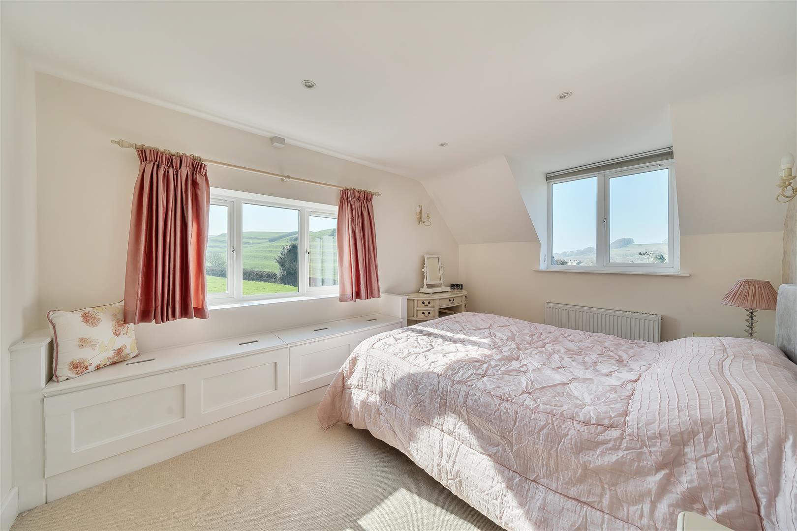 Property Image ff7fdcf4-9779-4249-899c-8657af272035