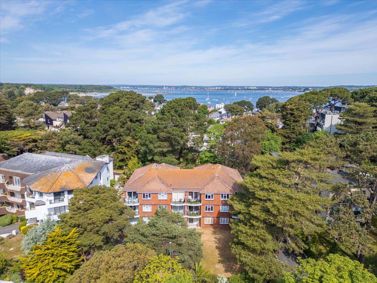 Property Image ff8c1afd-b001-4a0f-bdbd-539af374933a