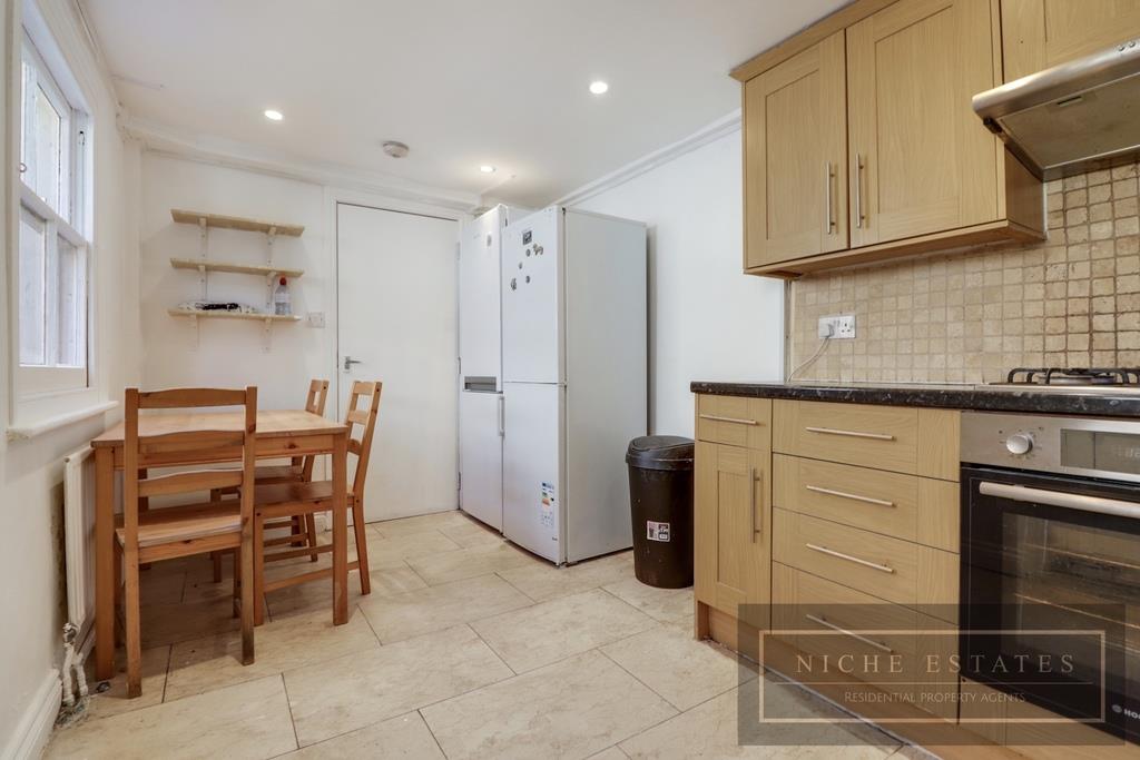 Property Image ffb4cb24-3708-4cd6-9687-94a8228f6b84