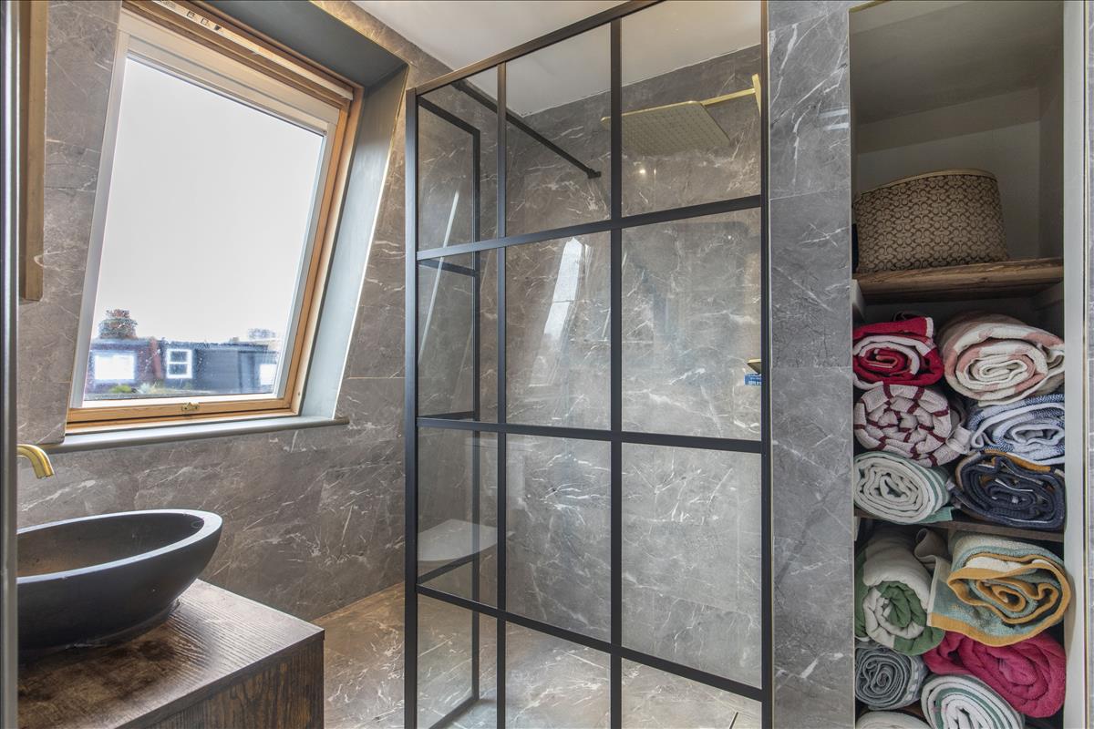 Property Image ffd57dc5-6492-4f82-8901-d6a621d6fe1b