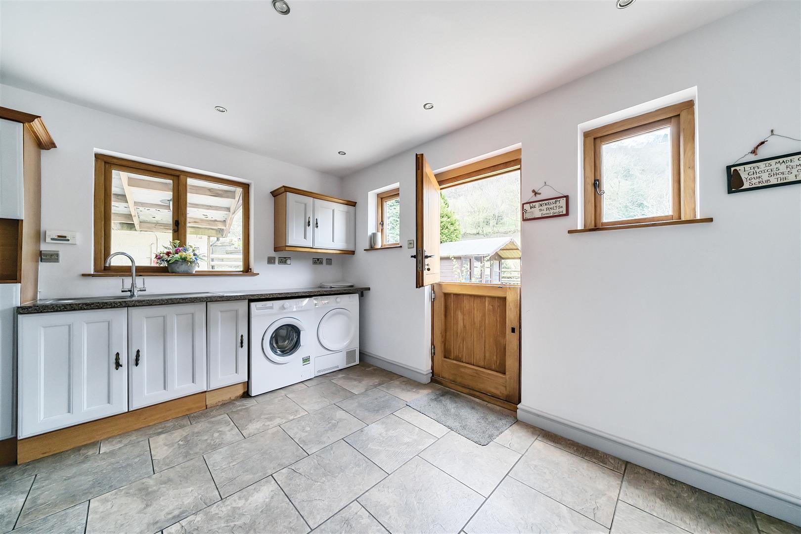 Property Image ffe15c13-7cf3-4fb8-b2dd-c413146f5477