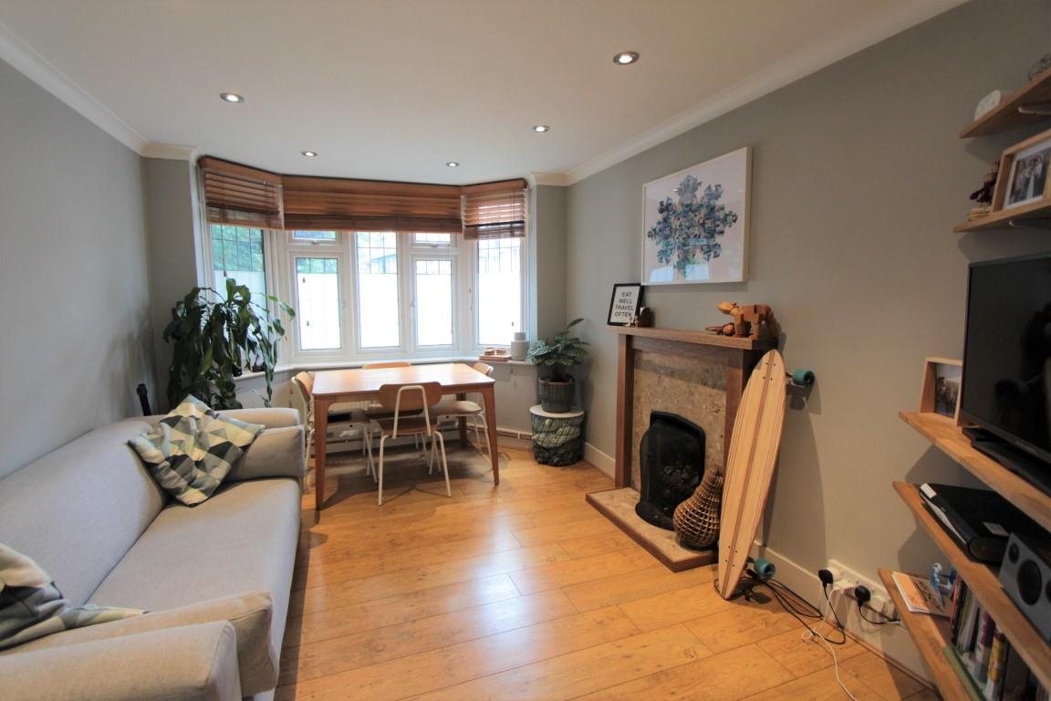 Property Image ffeca609-68a5-49d2-a591-62c7985b190d