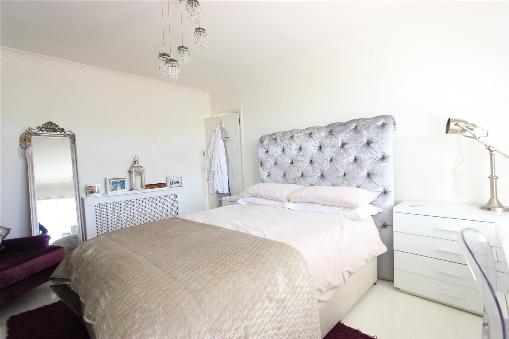 Property Image ffee1a68-c3b8-450d-80c7-7d6bace8fbb1