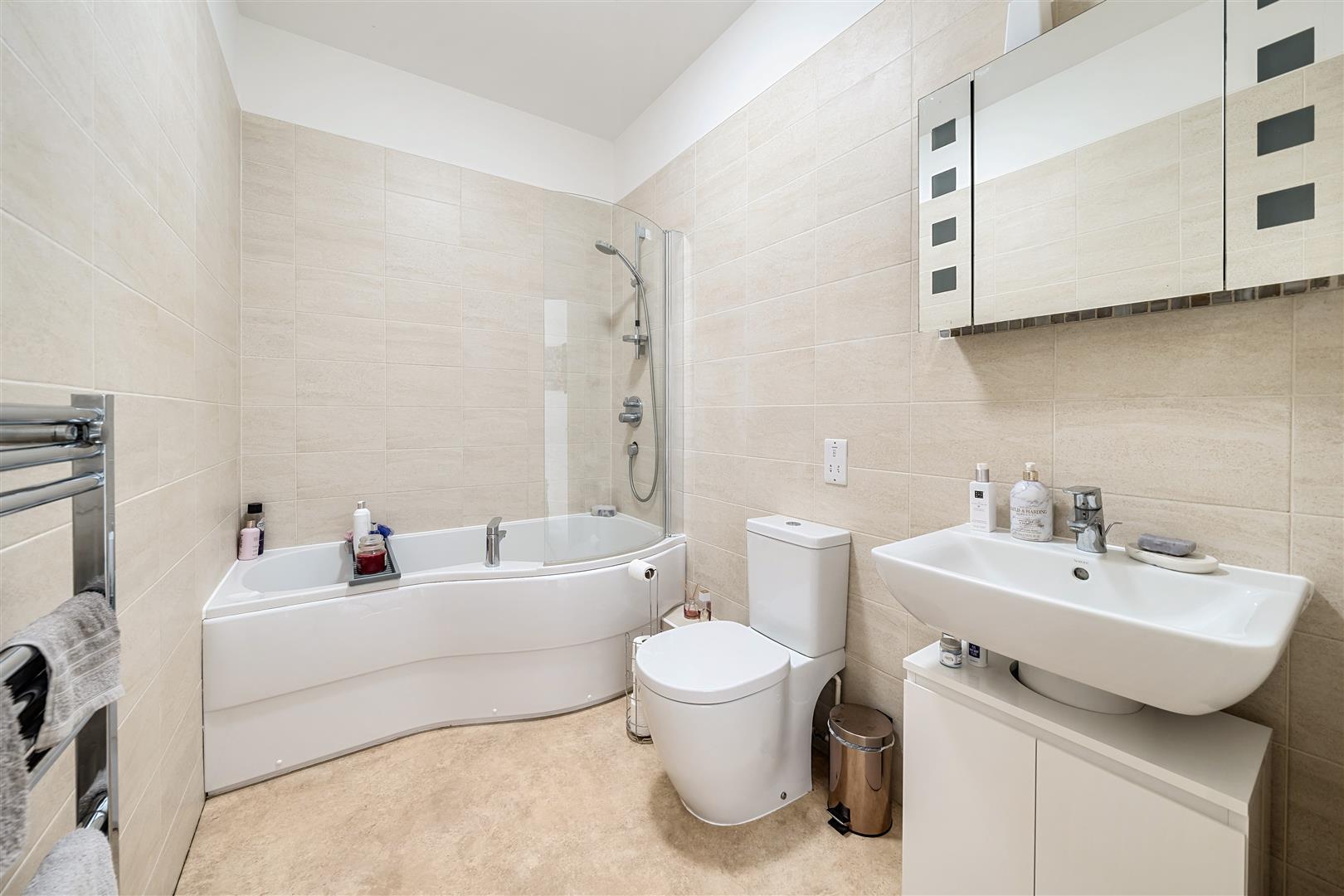 Property Image ffef779b-4c87-4b92-b0b2-3cecb52ff633