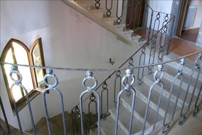 Castello Neve, Poggioni, Cortona, staircase