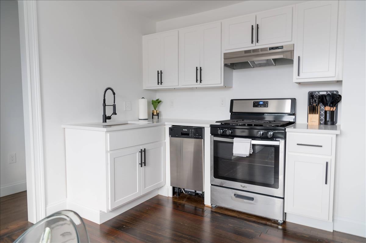 studio flats for sale in kingston