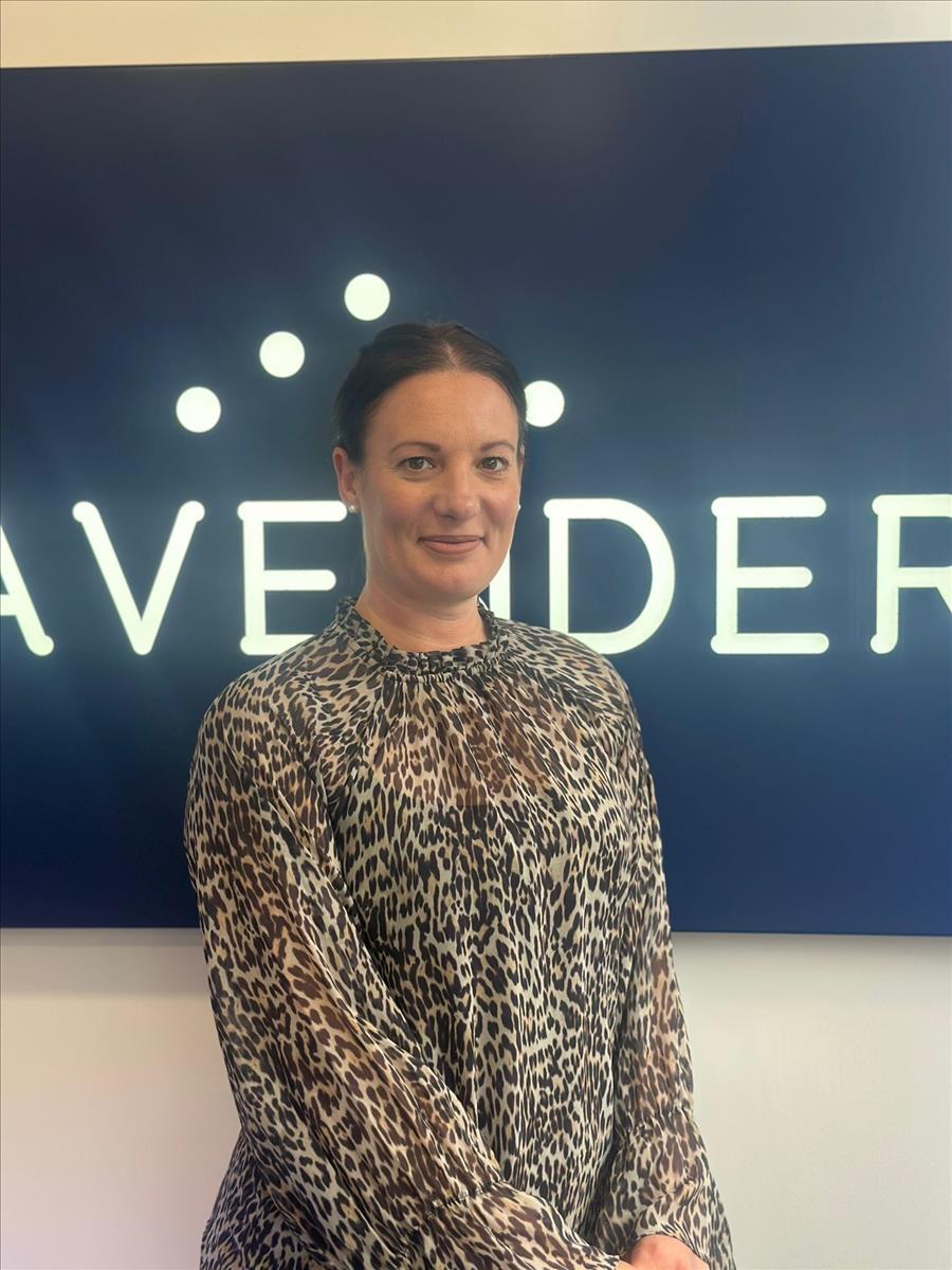 Sarah Cavender